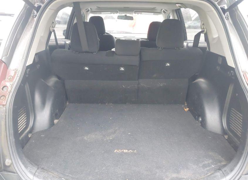 Photo 17 of 2013 Toyota Rav4 XLE (VIN 2T3WFREV6DW018327)