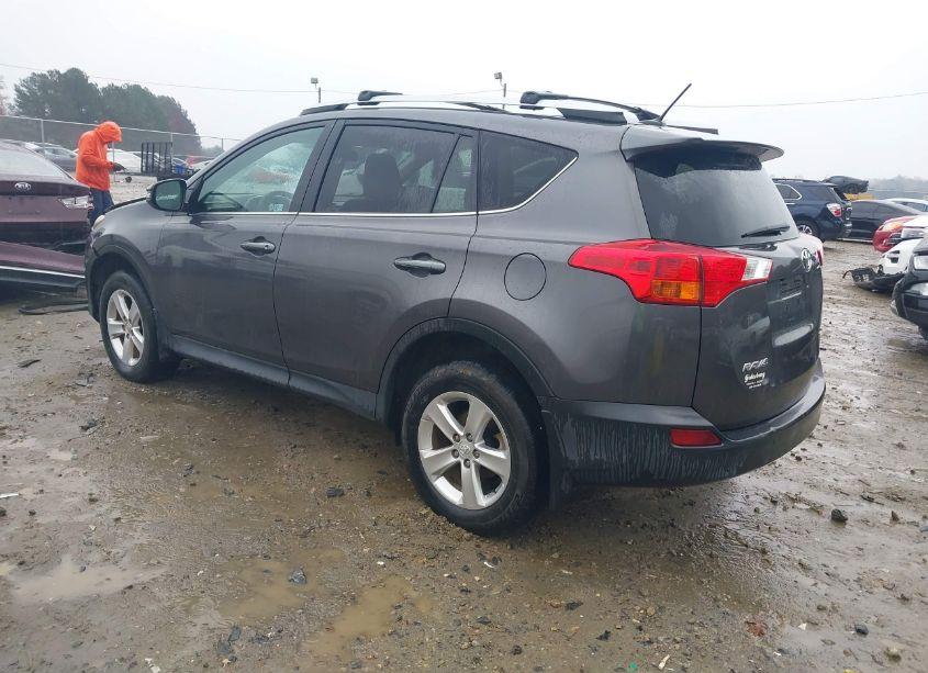 Photo 3 of 2013 Toyota Rav4 XLE (VIN 2T3WFREV6DW018327)