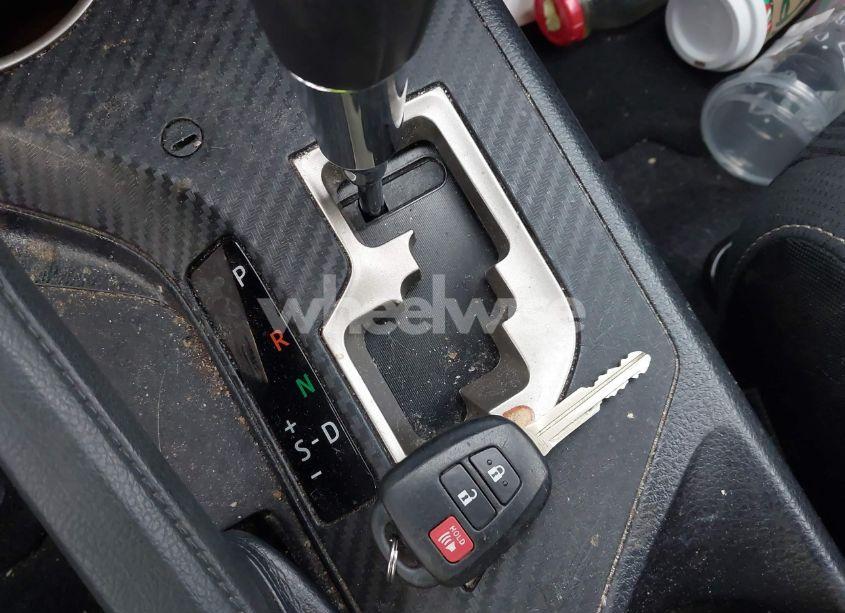 Photo 11 of 2013 Toyota Rav4 XLE (VIN 2T3WFREV6DW065678)