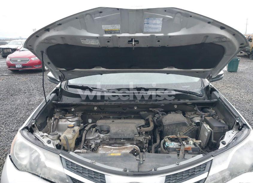 Photo 10 of 2014 Toyota Rav4 XLE (VIN 2T3WFREV6EW123290)