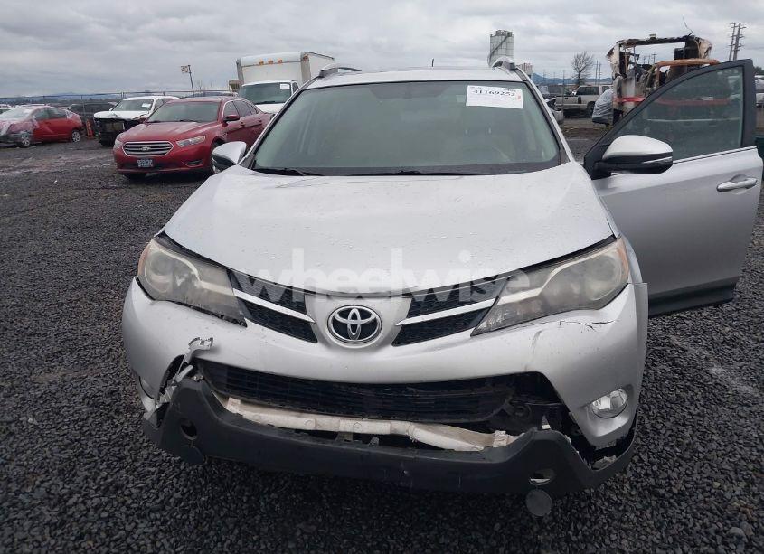 Photo 6 of 2014 Toyota Rav4 XLE (VIN 2T3WFREV6EW123290)