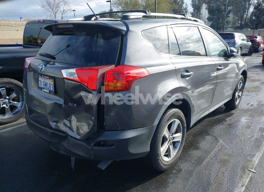 Photo 4 of 2015 Toyota Rav4 XLE (VIN 2T3WFREV6FW189789)