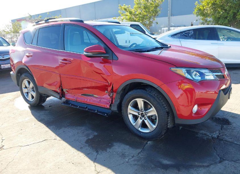 2015 Toyota Rav4 XLE (VIN 2T3WFREV6FW229515) main photo