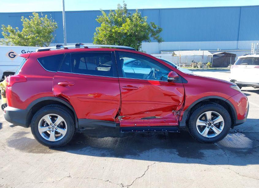 Photo 13 of 2015 Toyota Rav4 XLE (VIN 2T3WFREV6FW229515)