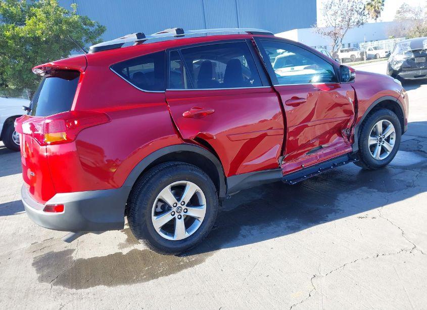Photo 4 of 2015 Toyota Rav4 XLE (VIN 2T3WFREV6FW229515)