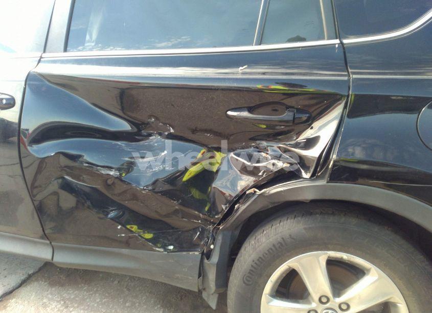 Photo 6 of 2015 Toyota Rav4 XLE (VIN 2T3WFREV6FW233077)