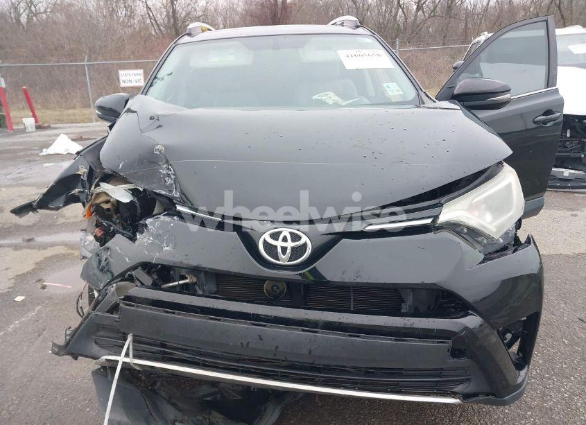 Photo 10 of 2016 Toyota Rav4 XLE (VIN 2T3WFREV6GW276321)