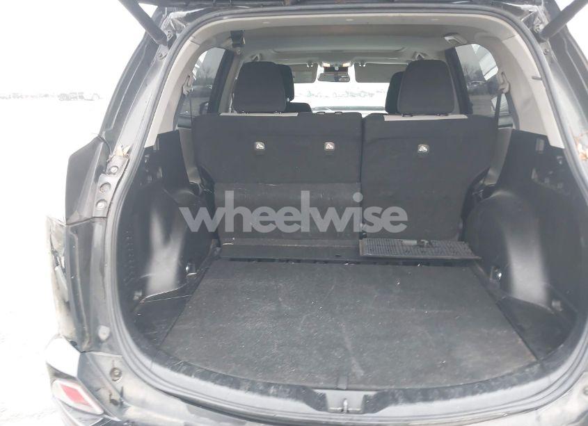 Photo 8 of 2016 Toyota Rav4 XLE (VIN 2T3WFREV6GW276321)