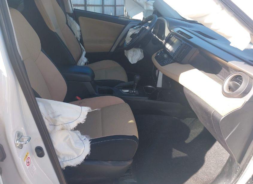 Photo 5 of 2016 Toyota Rav4 XLE (VIN 2T3WFREV6GW279963)