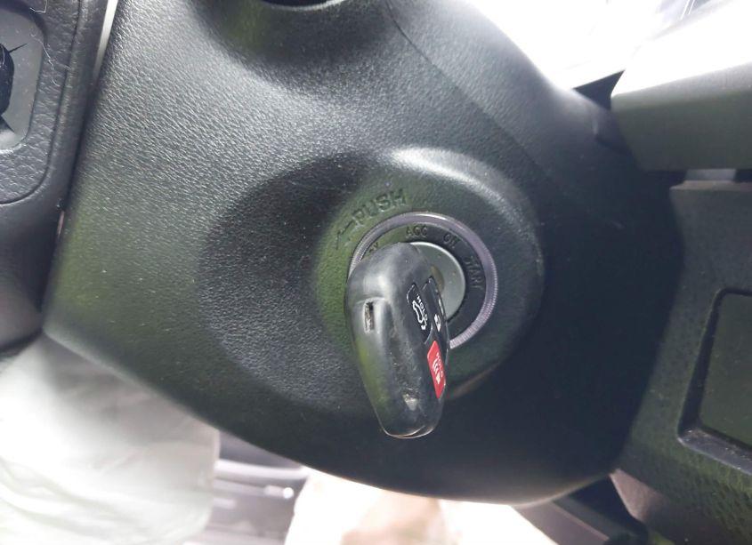 Photo 11 of 2016 Toyota Rav4 XLE (VIN 2T3WFREV6GW297217)