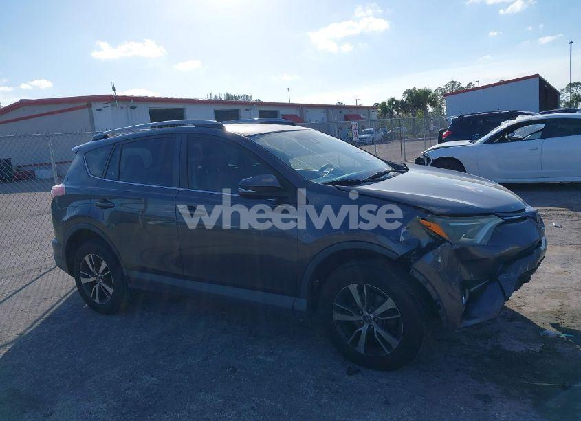 Photo 13 of 2017 Toyota Rav4 XLE (VIN 2T3WFREV6HW374704)