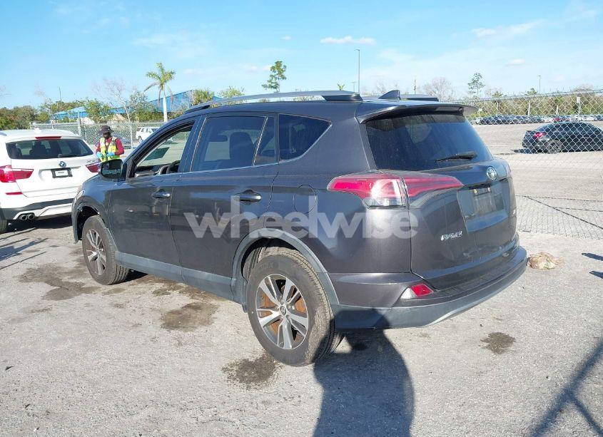 Photo 3 of 2017 Toyota Rav4 XLE (VIN 2T3WFREV6HW374704)