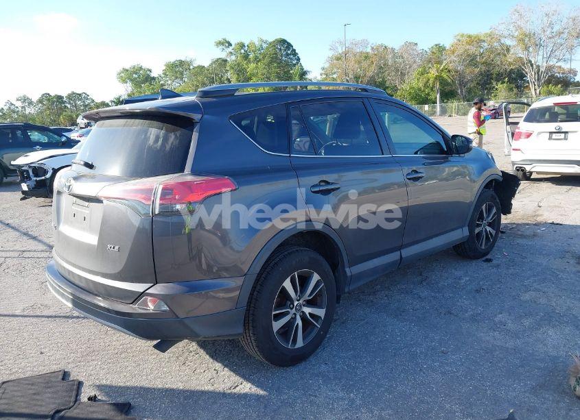 Photo 4 of 2017 Toyota Rav4 XLE (VIN 2T3WFREV6HW374704)