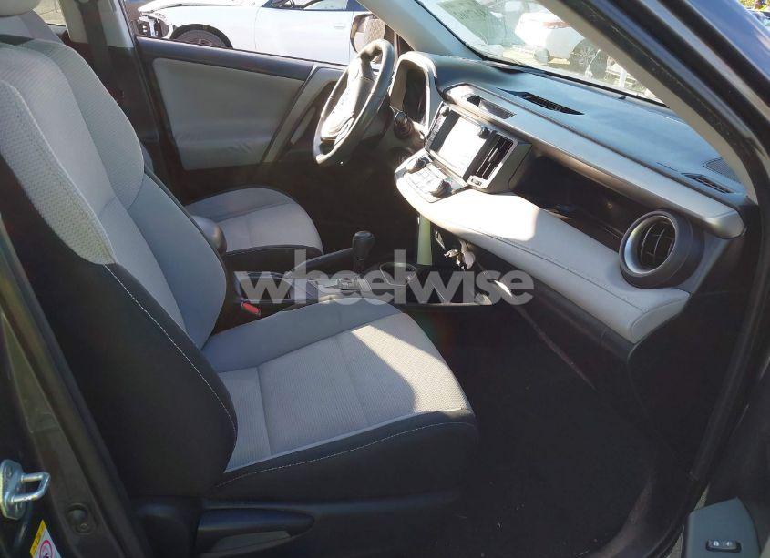 Photo 5 of 2017 Toyota Rav4 XLE (VIN 2T3WFREV6HW374704)