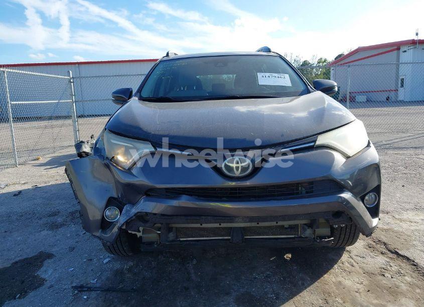 Photo 6 of 2017 Toyota Rav4 XLE (VIN 2T3WFREV6HW374704)