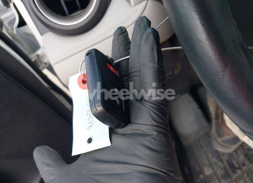 Photo 11 of 2018 Toyota Rav4 XLE (VIN 2T3WFREV6JW410848)