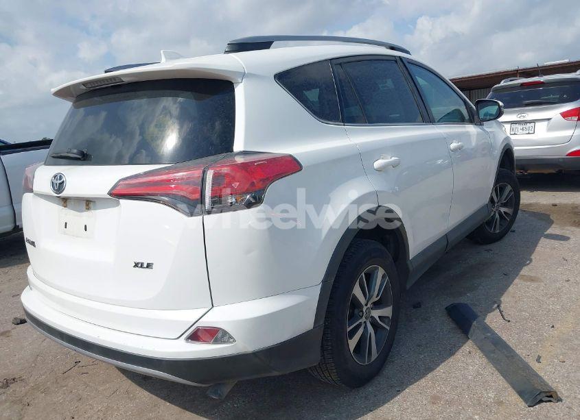 Photo 4 of 2018 Toyota Rav4 XLE (VIN 2T3WFREV6JW410848)