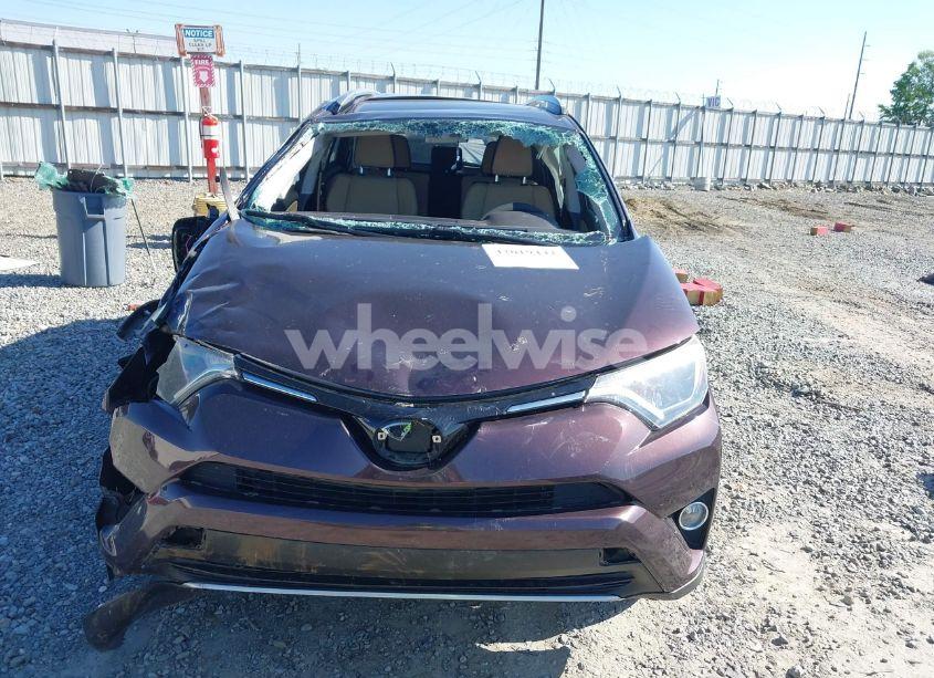 Photo 12 of 2018 Toyota Rav4 XLE (VIN 2T3WFREV6JW430078)