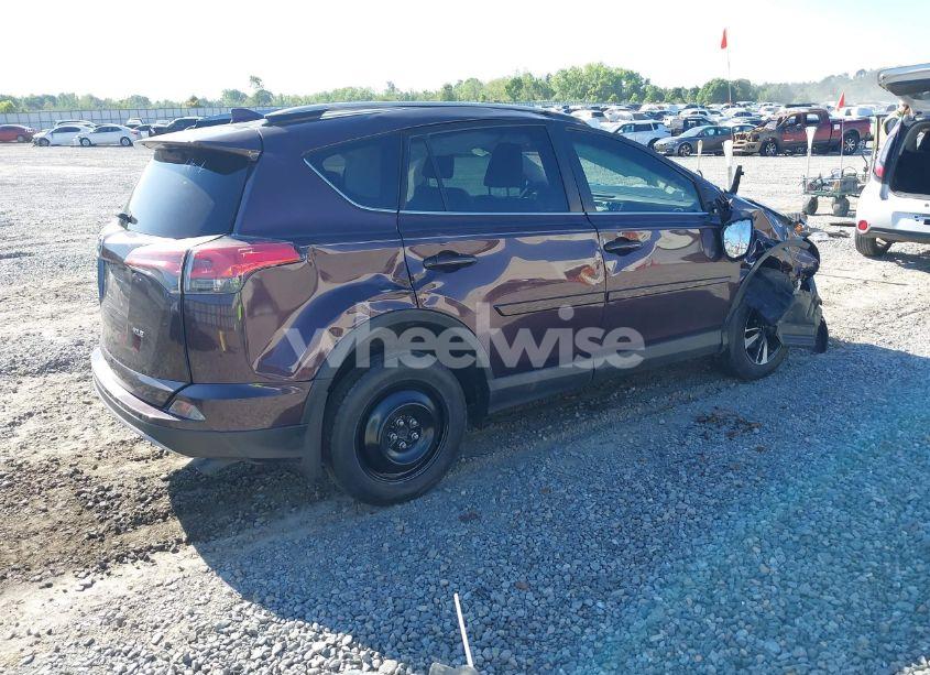 Photo 4 of 2018 Toyota Rav4 XLE (VIN 2T3WFREV6JW430078)