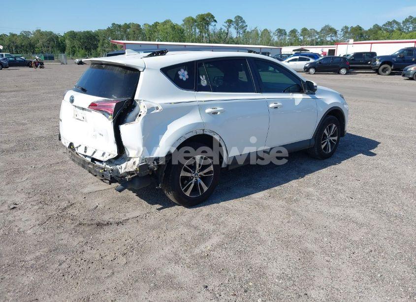 Photo 4 of 2018 Toyota Rav4 XLE (VIN 2T3WFREV6JW511792)