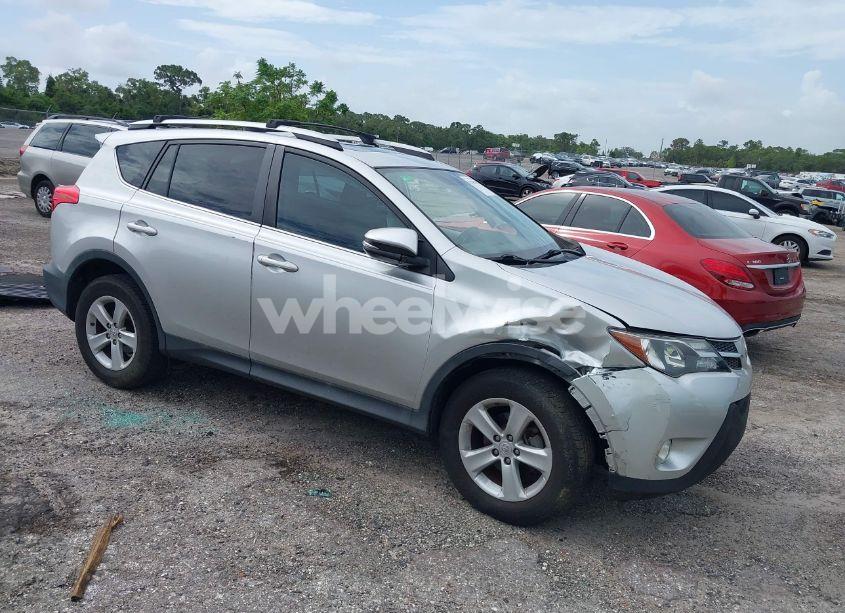 2013 Toyota Rav4 XLE (VIN 2T3WFREV7DW019695) main photo
