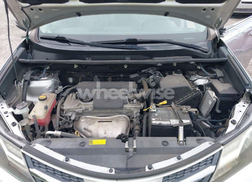 Photo 10 of 2013 Toyota Rav4 XLE (VIN 2T3WFREV7DW019695)