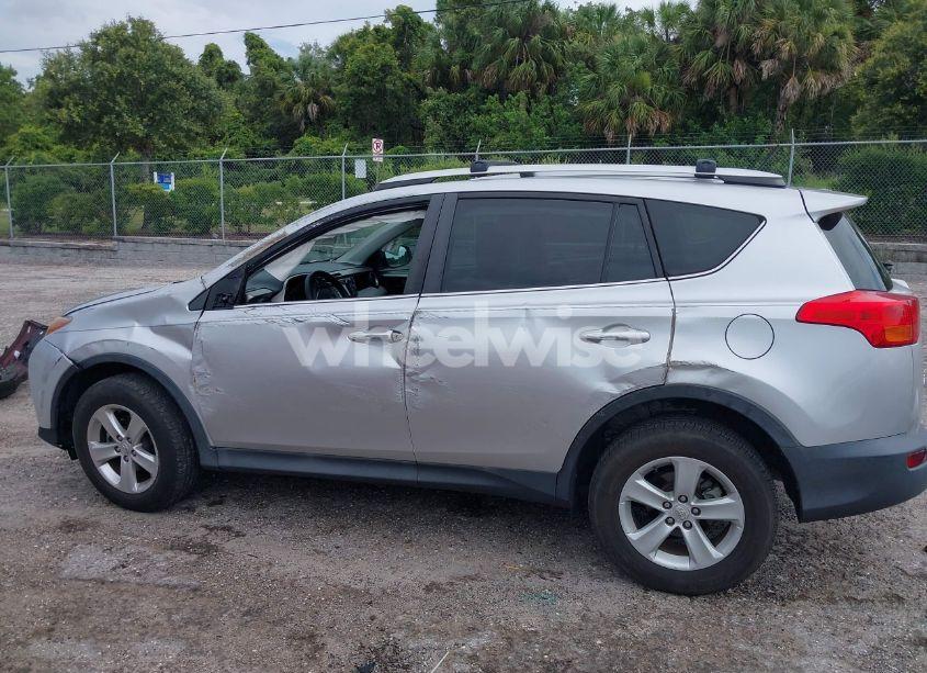 Photo 14 of 2013 Toyota Rav4 XLE (VIN 2T3WFREV7DW019695)