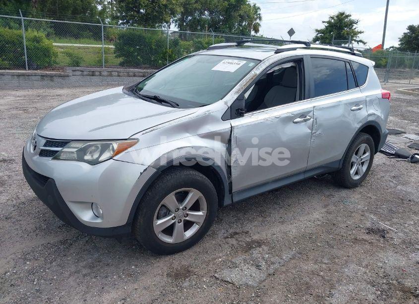 Photo 2 of 2013 Toyota Rav4 XLE (VIN 2T3WFREV7DW019695)
