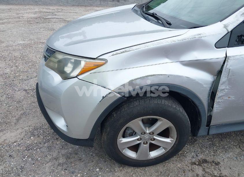 Photo 6 of 2013 Toyota Rav4 XLE (VIN 2T3WFREV7DW019695)
