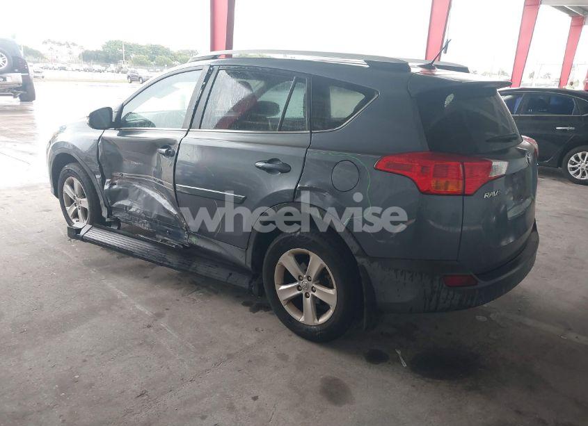 Photo 3 of 2013 Toyota Rav4 XLE (VIN 2T3WFREV7DW048498)