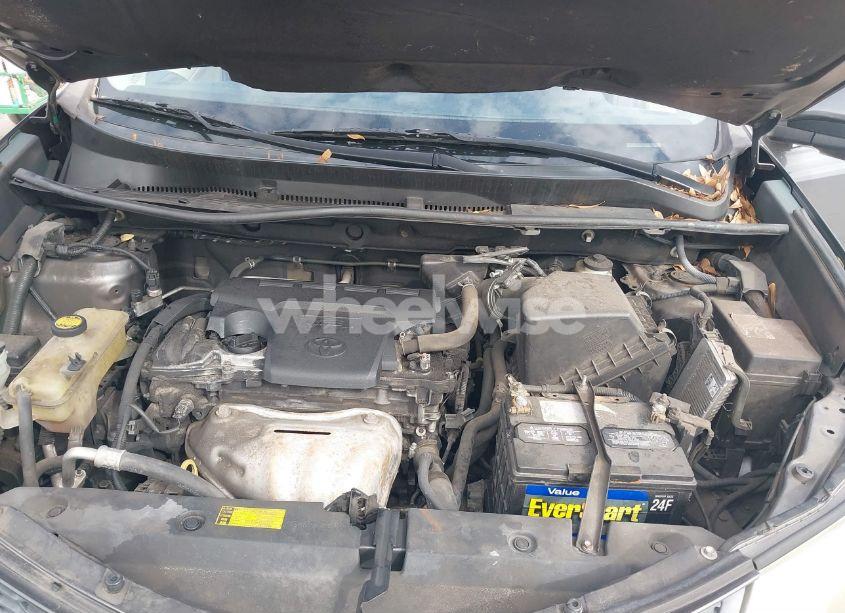 Photo 10 of 2013 Toyota Rav4 XLE (VIN 2T3WFREV7DW063745)