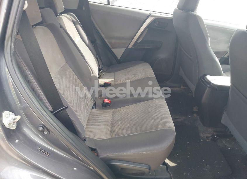 Photo 8 of 2013 Toyota Rav4 XLE (VIN 2T3WFREV7DW063745)