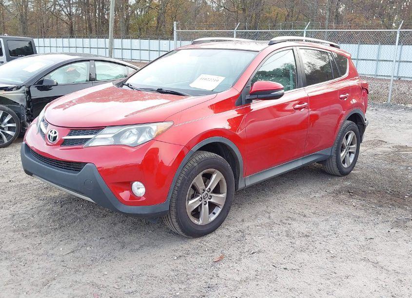 Photo 2 of 2015 Toyota Rav4 XLE (VIN 2T3WFREV7FW185878)