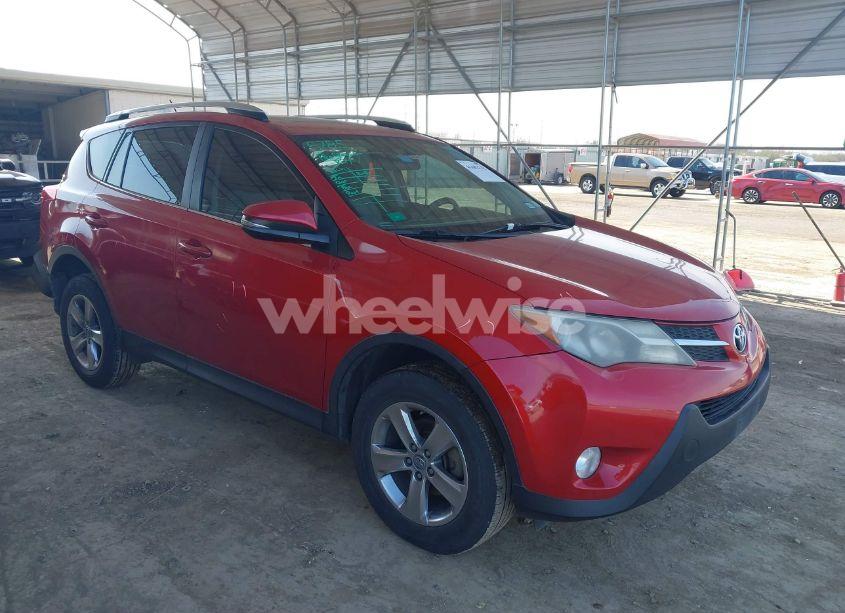 2015 Toyota Rav4 XLE (VIN 2T3WFREV7FW227384) main photo