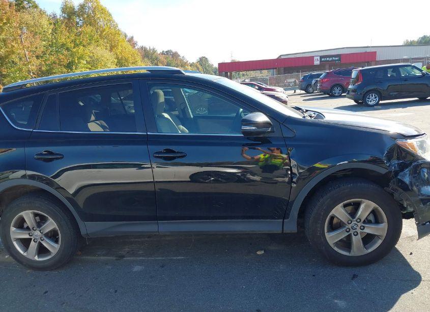 Photo 13 of 2015 Toyota Rav4 XLE (VIN 2T3WFREV7FW232083)