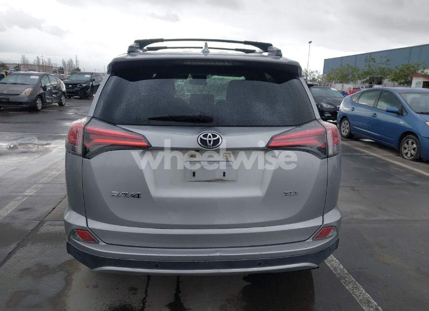 Photo 17 of 2016 Toyota Rav4 XLE (VIN 2T3WFREV7GW251931)