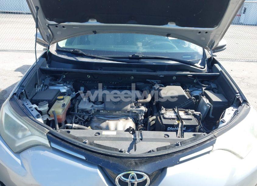 Photo 10 of 2016 Toyota Rav4 XLE (VIN 2T3WFREV7GW280362)