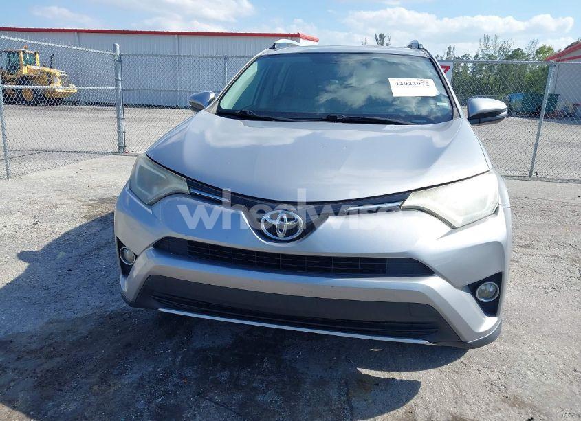Photo 13 of 2016 Toyota Rav4 XLE (VIN 2T3WFREV7GW280362)