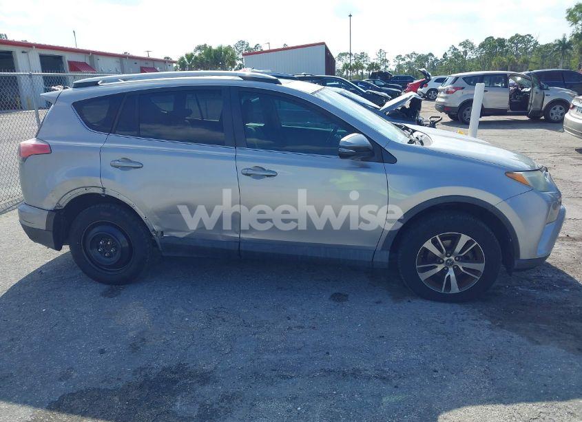 Photo 14 of 2016 Toyota Rav4 XLE (VIN 2T3WFREV7GW280362)