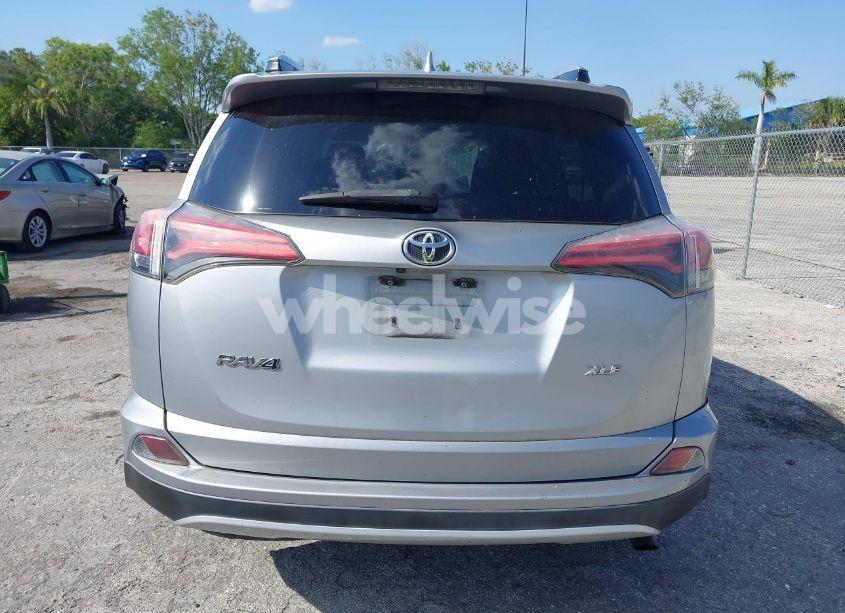 Photo 17 of 2016 Toyota Rav4 XLE (VIN 2T3WFREV7GW280362)