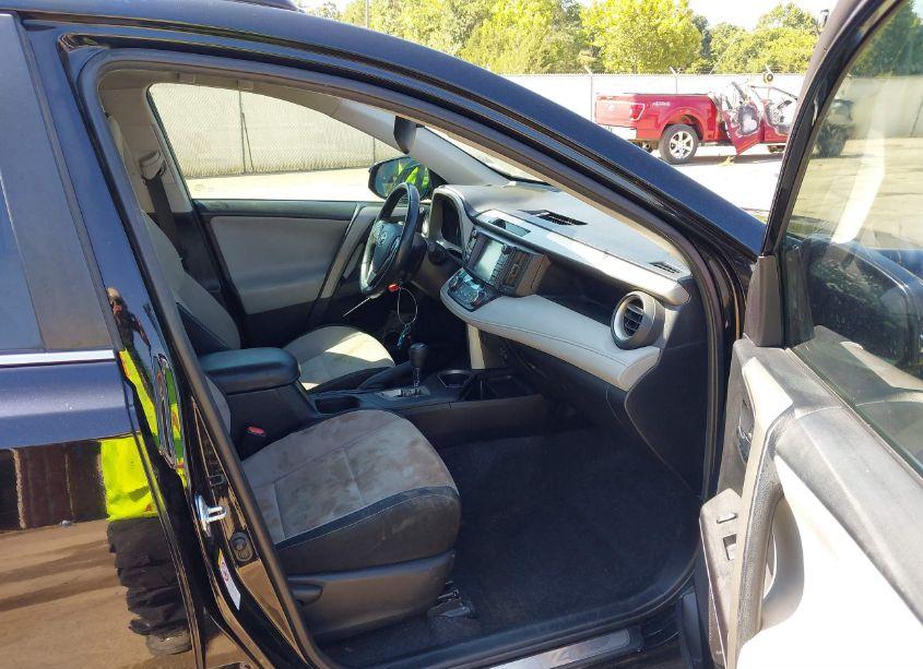 Photo 5 of 2017 Toyota Rav4 XLE (VIN 2T3WFREV7HW343705)