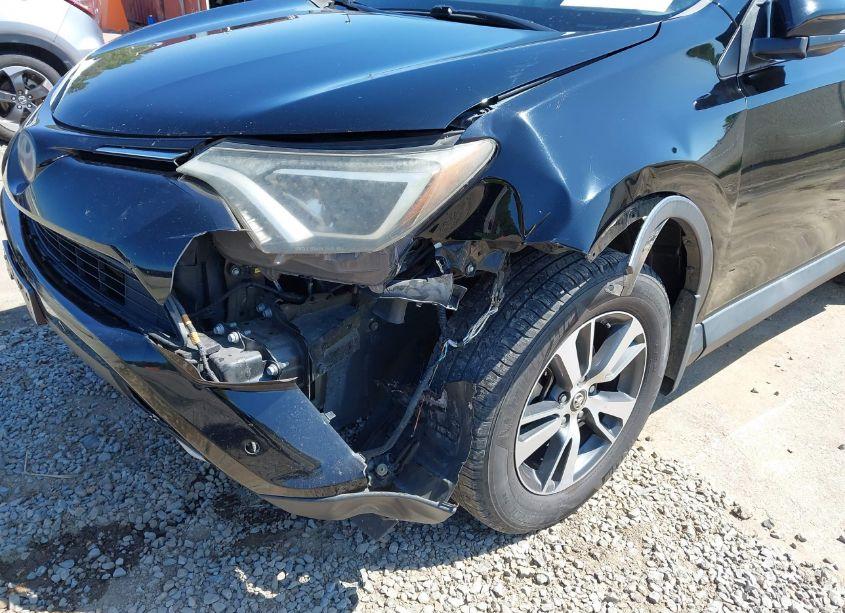 Photo 6 of 2017 Toyota Rav4 XLE (VIN 2T3WFREV7HW343705)