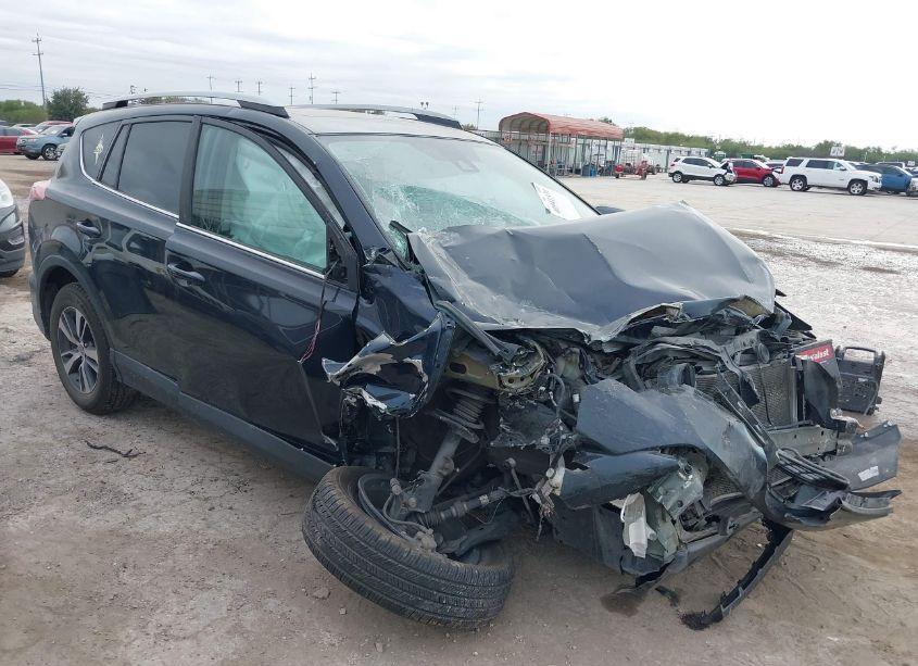 2017 Toyota Rav4 XLE (VIN 2T3WFREV7HW380950) main photo