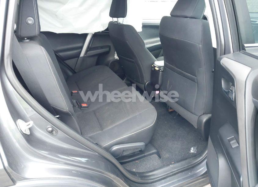 Photo 8 of 2017 Toyota Rav4 XLE (VIN 2T3WFREV7HW394783)