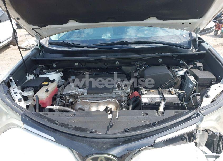 Photo 10 of 2018 Toyota Rav4 XLE (VIN 2T3WFREV7JW408560)