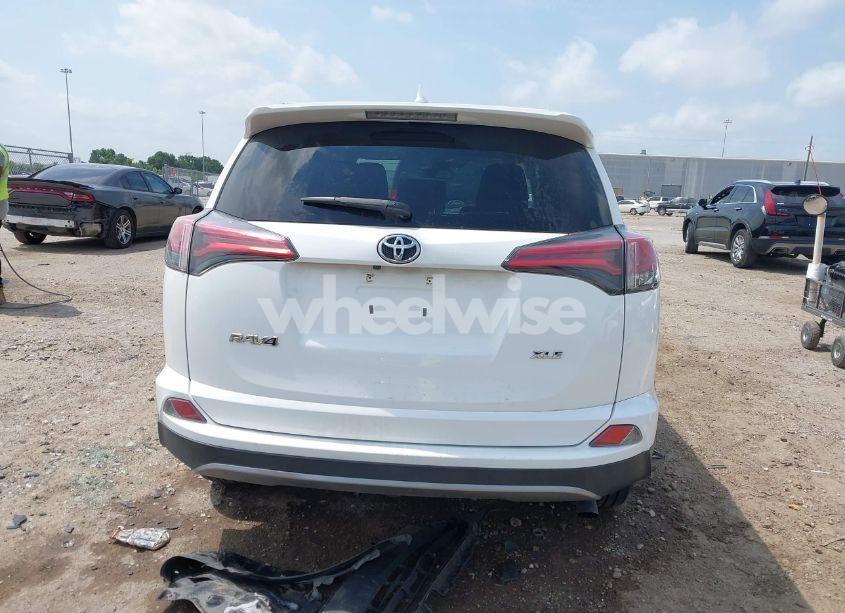 Photo 16 of 2018 Toyota Rav4 XLE (VIN 2T3WFREV7JW408560)