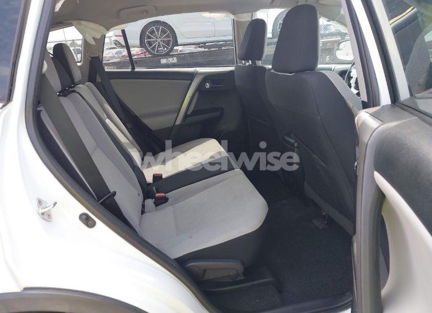 Photo 8 of 2018 Toyota Rav4 XLE (VIN 2T3WFREV7JW408560)