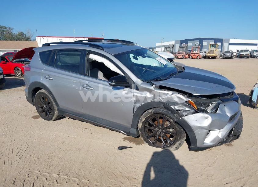 2018 Toyota Rav4 ADVENTURE/XLE (VIN 2T3WFREV7JW416304) main photo