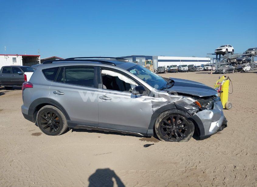 Photo 13 of 2018 Toyota Rav4 ADVENTURE/XLE (VIN 2T3WFREV7JW416304)