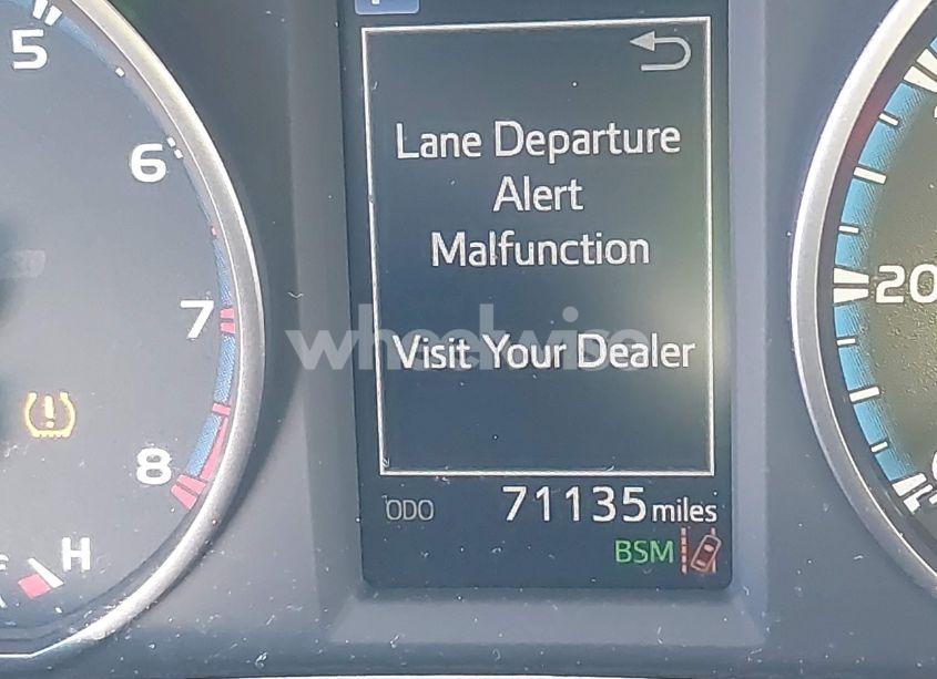 Photo 15 of 2018 Toyota Rav4 ADVENTURE/XLE (VIN 2T3WFREV7JW416304)